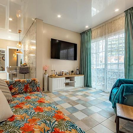 Luxury Two-Bedroom Apartment Four Seasons Адехе Екстериор снимка